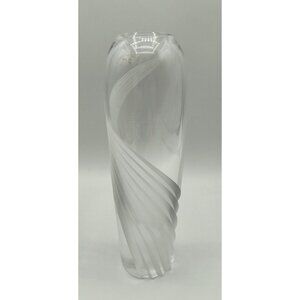 Handcrafted Lenox Crystal Windswept Bud Vase With Frosted Swirl Design